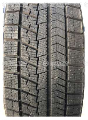 Bridgestone Blizzak VRX 215/55 R18 95S (2015)